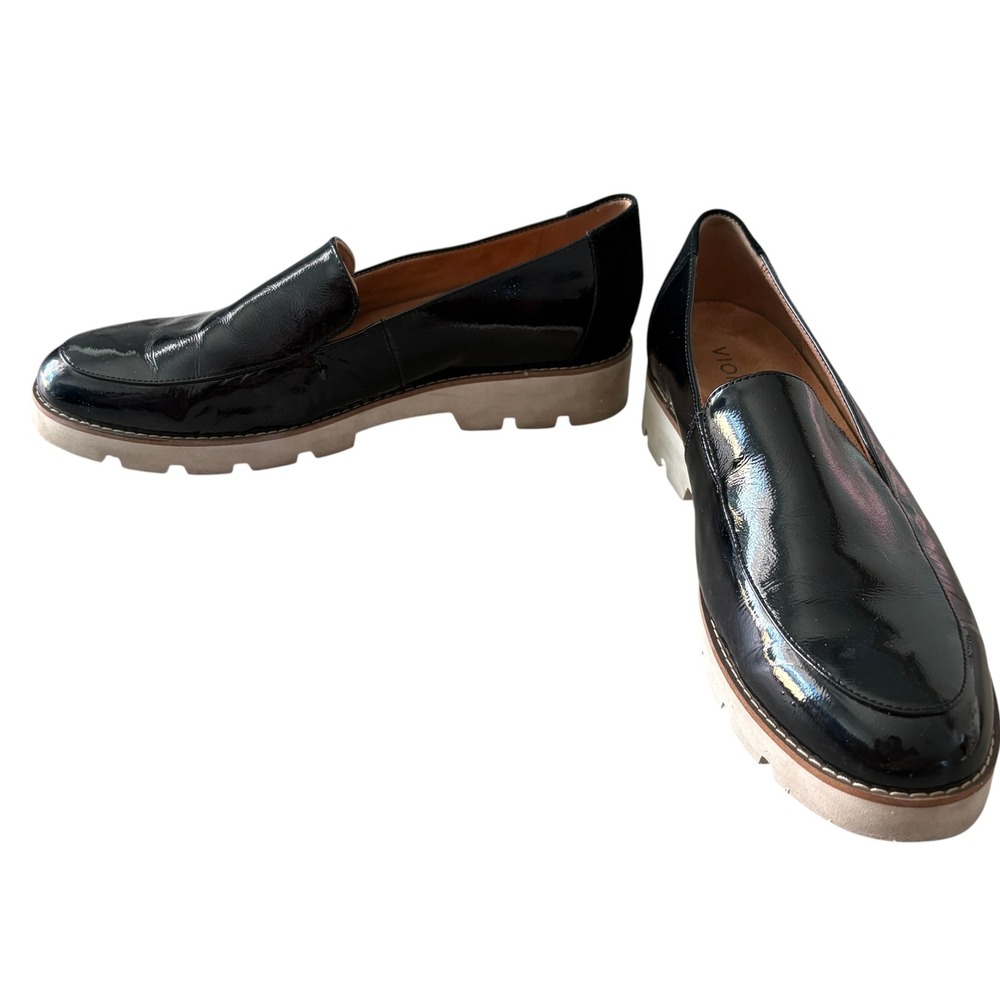 Vionic Womens 9.5 Kensley Loafers Black Patent Leather Suede Lug Sole Slip On